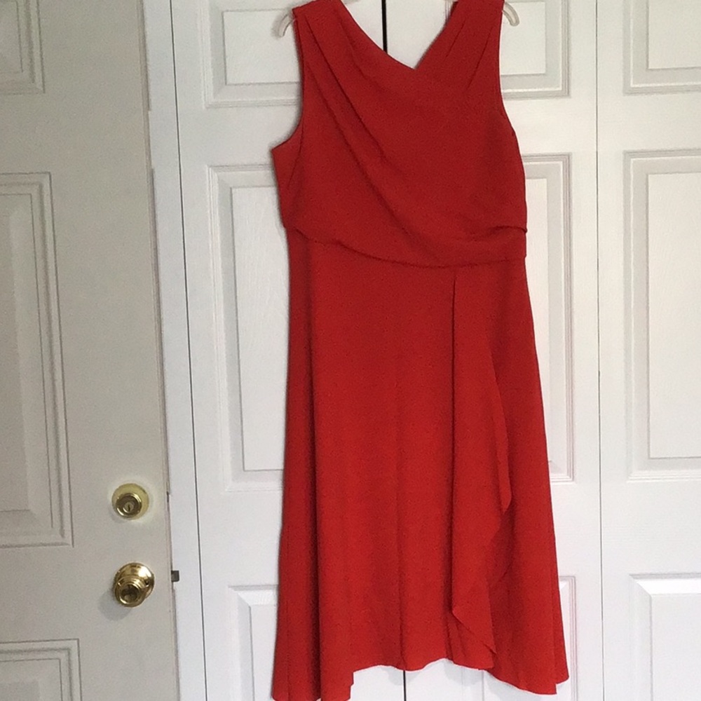Red Sleeveless V-Neck Women's Dress
